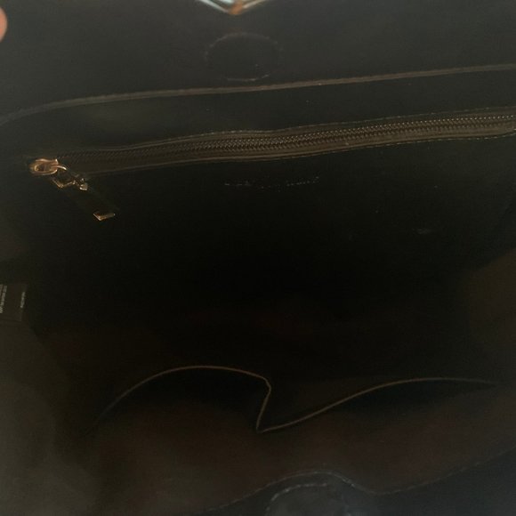 Black Urban Originals Vegan Leather Tote Bag - Picture 3 of 3